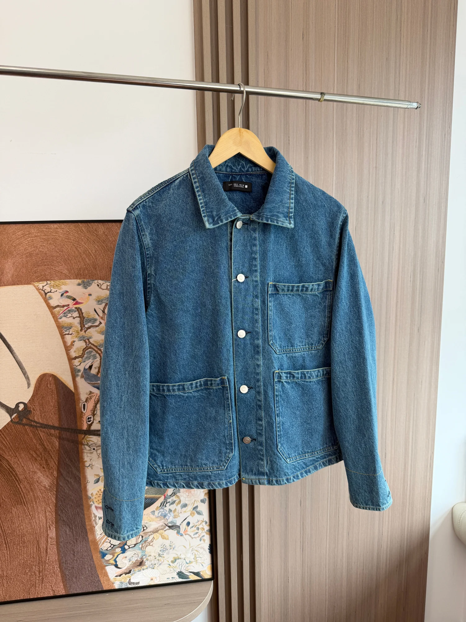 American Casual Style Men's Loose Jeans Jacket Fashion Outerwear Spring Season Breathable Standard Fit Long Sleeve Coat
American Casual Style Men's Loose Jeans Jacket Fashion Outerwear Spring Season Breathable Standard Fit Long Sleeve Coat
