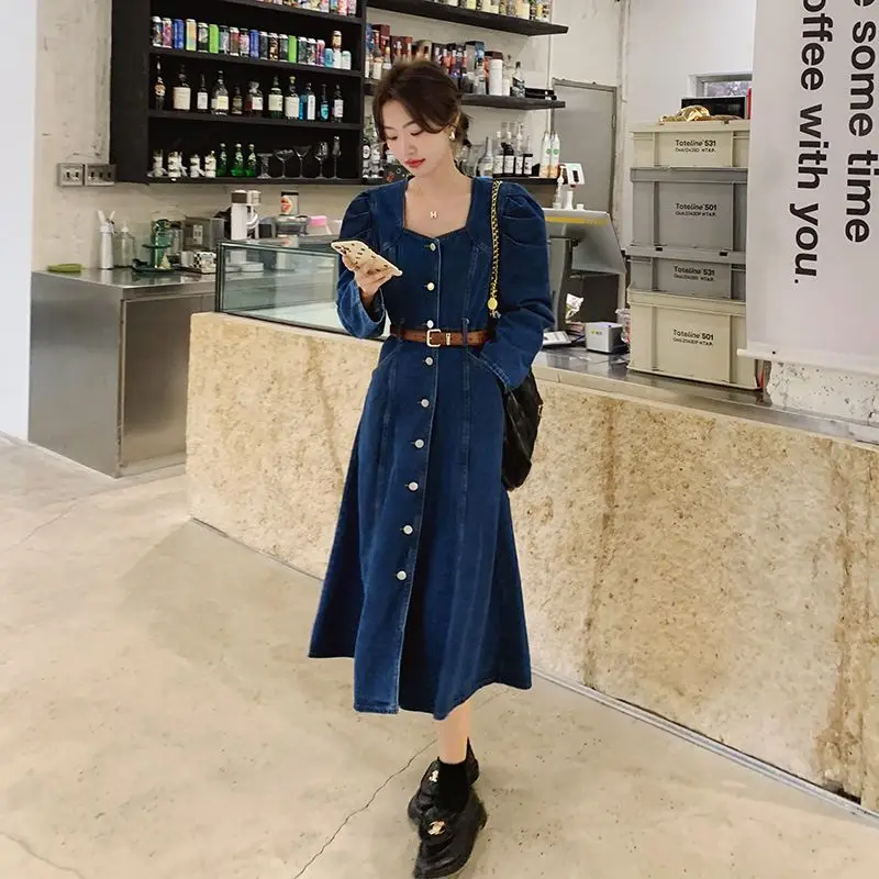 Women Denim Dress with Belt 2023 Spring New Long Sleeve Vintage Elegant Slim Casual Single Breasted Maxi Dresses Girl 2301
Women Denim Dress with Belt 2023 Spring New Long Sleeve Vintage Elegant Slim Casual Single Breasted Maxi Dresses Girl 2301