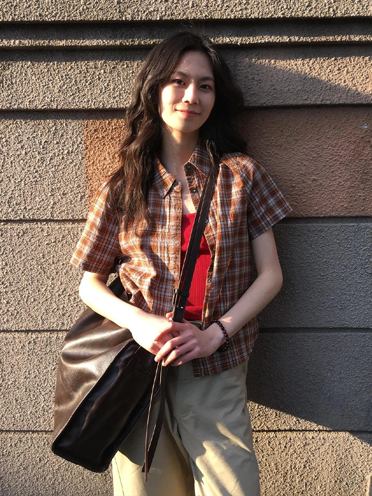 Retro Japanese Style Women's Short Sleeve Shirt Summer 2025 Plaid Loose College Style High Intelligence Top Button down Coat
Retro Japanese Style Women's Short Sleeve Shirt Summer 2025 Plaid Loose College Style High Intelligence Top Button down Coat