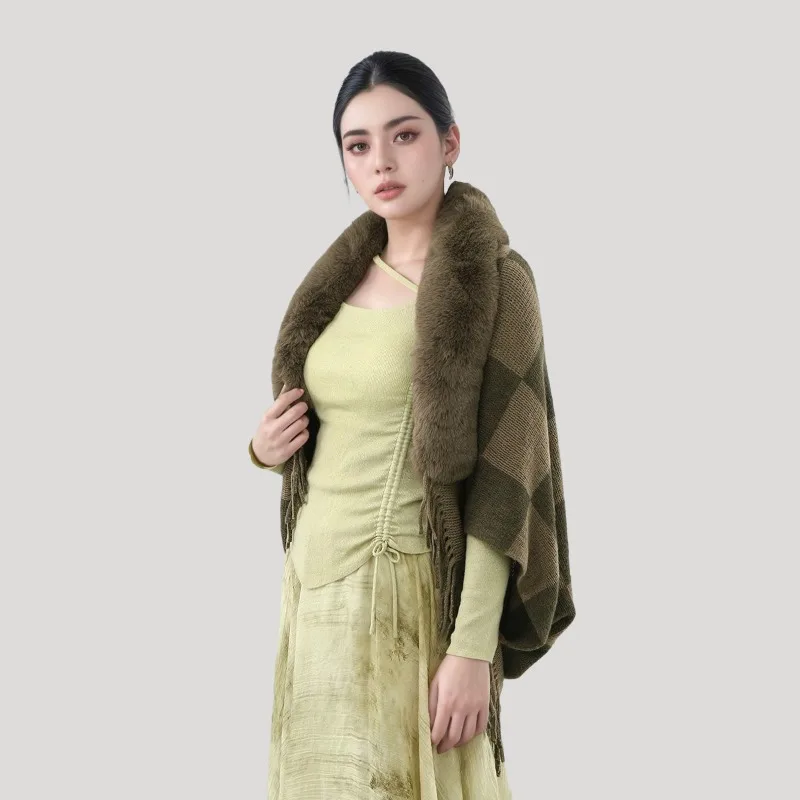 Women's Winter Cape Poncho with Fur Collar - Knitted Shawl with Fringe for Cold Weather
Women's Winter Cape Poncho with Fur Collar - Knitted Shawl with Fringe for Cold Weather