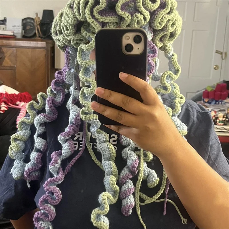 Handmade crocheted medusa pattern style Halloween cosplay costume Funny hat For women men Eccentric personality Winter warm hat 
Handmade crocheted medusa pattern style Halloween cosplay costume Funny hat For women men Eccentric personality Winter warm hat