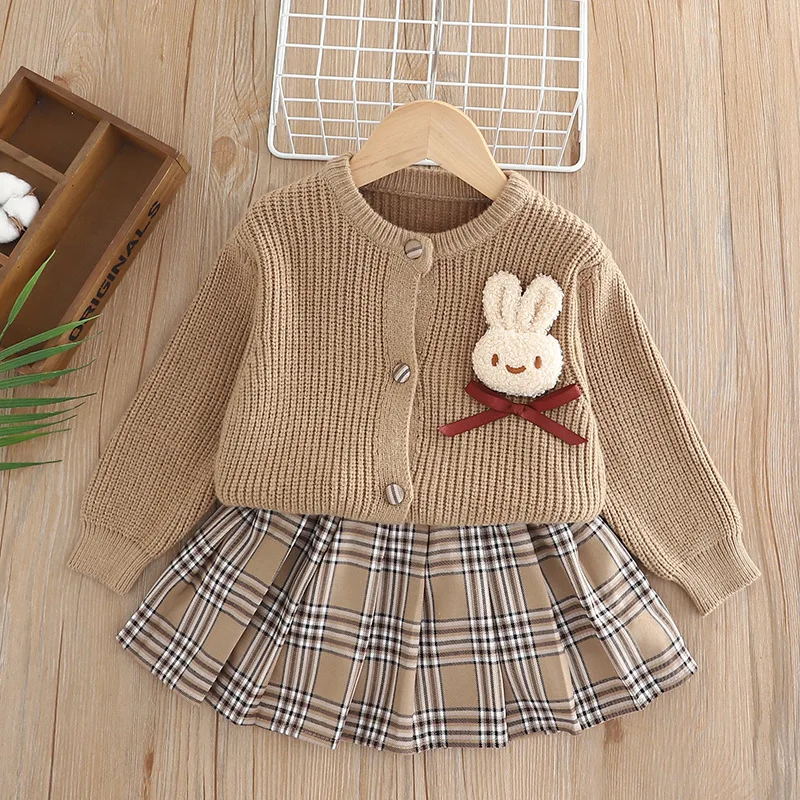 Children Girls Autumn Winter Clothes Set Knitted Cartoon Rabbit Kid Girl Cardigan Sweater Plaid Toddler Girl Pleated Skirt Suit
Children Girls Autumn Winter Clothes Set Knitted Cartoon Rabbit Kid Girl Cardigan Sweater Plaid Toddler Girl Pleated Skirt Suit
