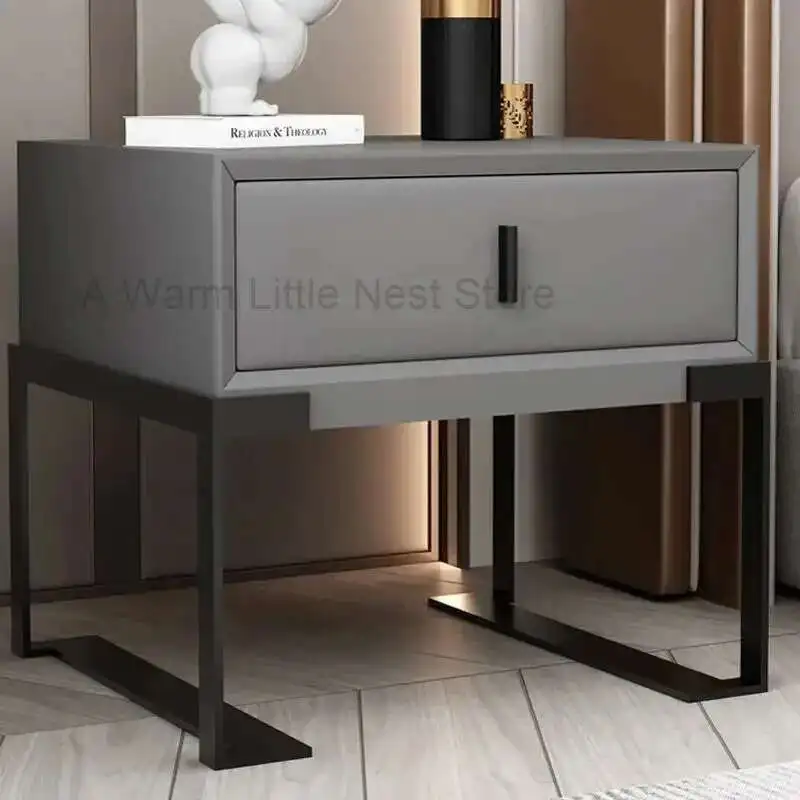 Italian Solid Wood Bedside Table Design Bedroom Furniture Creative Storage Nightstands with Drawer Light Luxury Bedside Tables
Italian Solid Wood Bedside Table Design Bedroom Furniture Creative Storage Nightstands with Drawer Light Luxury Bedside Tables