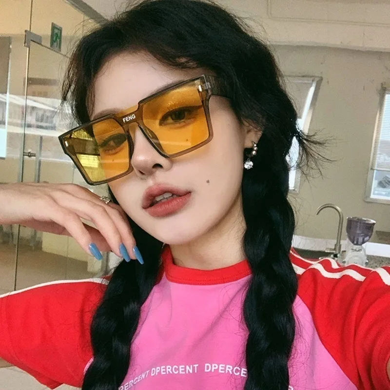 Retro Korean One-piece Large-frame Windproof Sunglasses Women's Retro Ins Yellow Glasses Men's Driving UV400
Retro Korean One-piece Large-frame Windproof Sunglasses Women's Retro Ins Yellow Glasses Men's Driving UV400