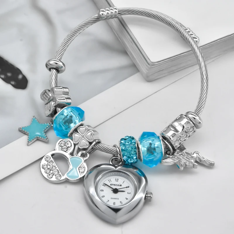 Fashion Women's Bracelet Watch Love With Stylish Decor Refined Round Quartz Watch Silvery Casual Elegance
Fashion Women's Bracelet Watch Love With Stylish Decor Refined Round Quartz Watch Silvery Casual Elegance