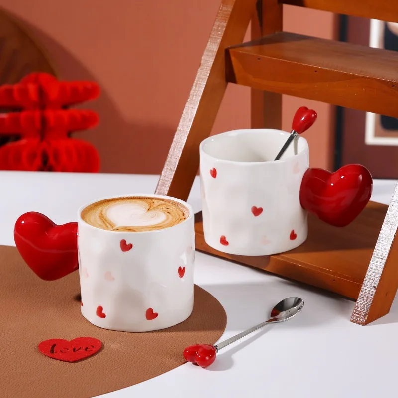 Love Handmade Shaped Cup, Three-dimensional Coffee Cup, Artistic Niche Cup Gift Ceramic Water Cup, Holiday Gift for People
Love Handmade Shaped Cup, Three-dimensional Coffee Cup, Artistic Niche Cup Gift Ceramic Water Cup, Holiday Gift for People