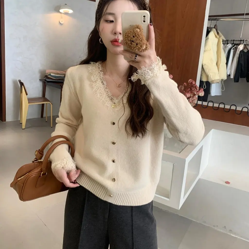 Women's Pink Lace Sweater Gentle Style Loose Soft Waxy Spring Base Shirt All-match Inner Top
Women's Pink Lace Sweater Gentle Style Loose Soft Waxy Spring Base Shirt All-match Inner Top