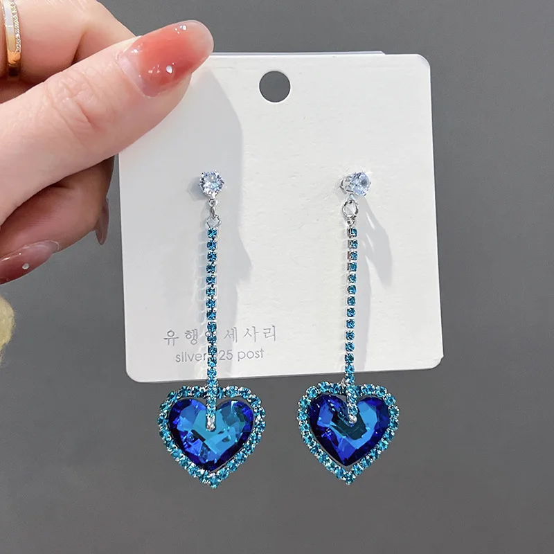 New Blue Crystal Heart Shape Pendant Earrings for Women Fashion Light Luxury Daily Accessories Party Jewelry Birthday Gifts
New Blue Crystal Heart Shape Pendant Earrings for Women Fashion Light Luxury Daily Accessories Party Jewelry Birthday Gifts