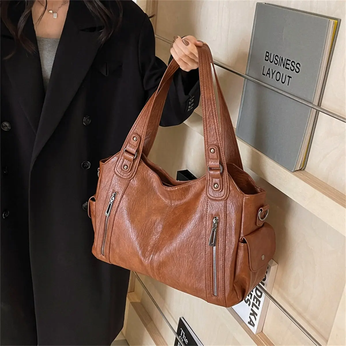 Large Capacity PU Leather Tote Bags for Women Trendy Faux Leather Crossbody Bag Purse Female Handbag in Black Brown
Large Capacity PU Leather Tote Bags for Women Trendy Faux Leather Crossbody Bag Purse Female Handbag in Black Brown