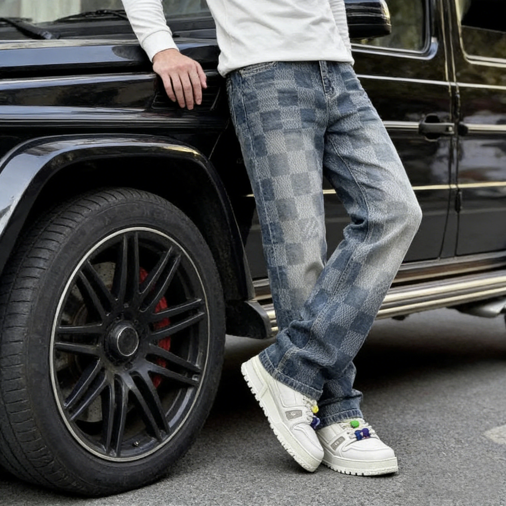 Fashionable design men's checkered pattern jeans retro high street style loose straight leg casual denim pants daily streetstyle
Fashionable design men's checkered pattern jeans retro high street style loose straight leg casual denim pants daily streetstyle