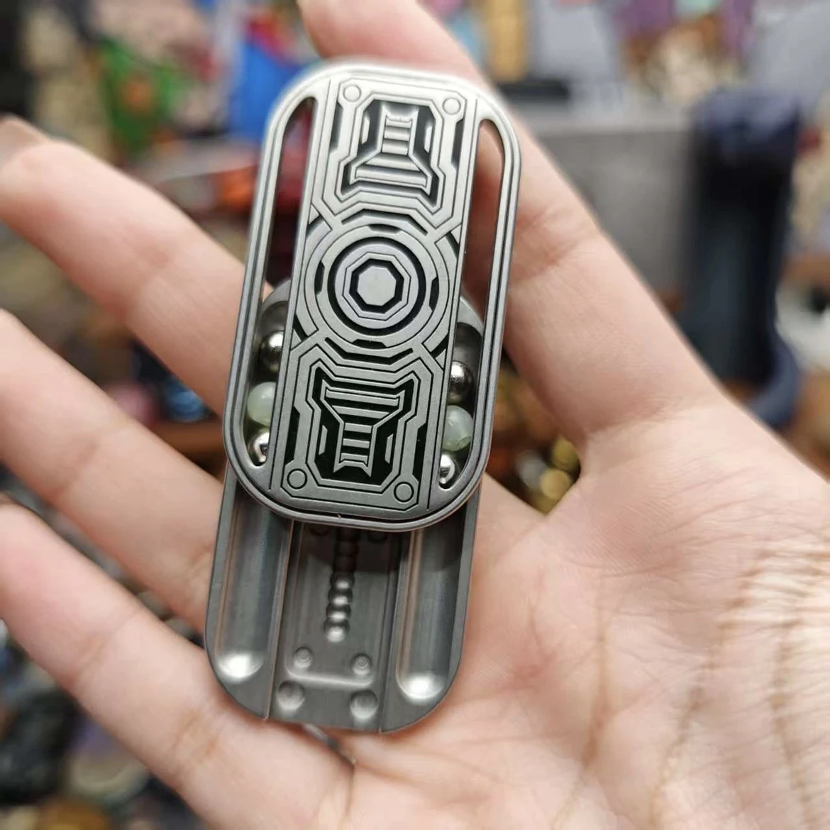 Магнитный слайдер из нержавеющей стали Mecha Hollow Spinner EDC Toys Сенсорный СДВГ Фокус Снятие стресса Взрослые
Магнитный слайдер из нержавеющей стали Mecha Hollow Spinner EDC Toys Сенсорный СДВГ Фокус Снятие стресса Взрослые