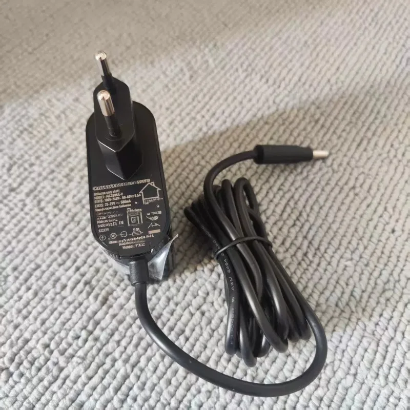 MC2805A‑C Vacuum Cleaner Charger 25‑29V 500mA for Midea P3 P5 P6 Eureka NEC180
MC2805A‑C Vacuum Cleaner Charger 25‑29V 500mA for Midea P3 P5 P6 Eureka NEC180