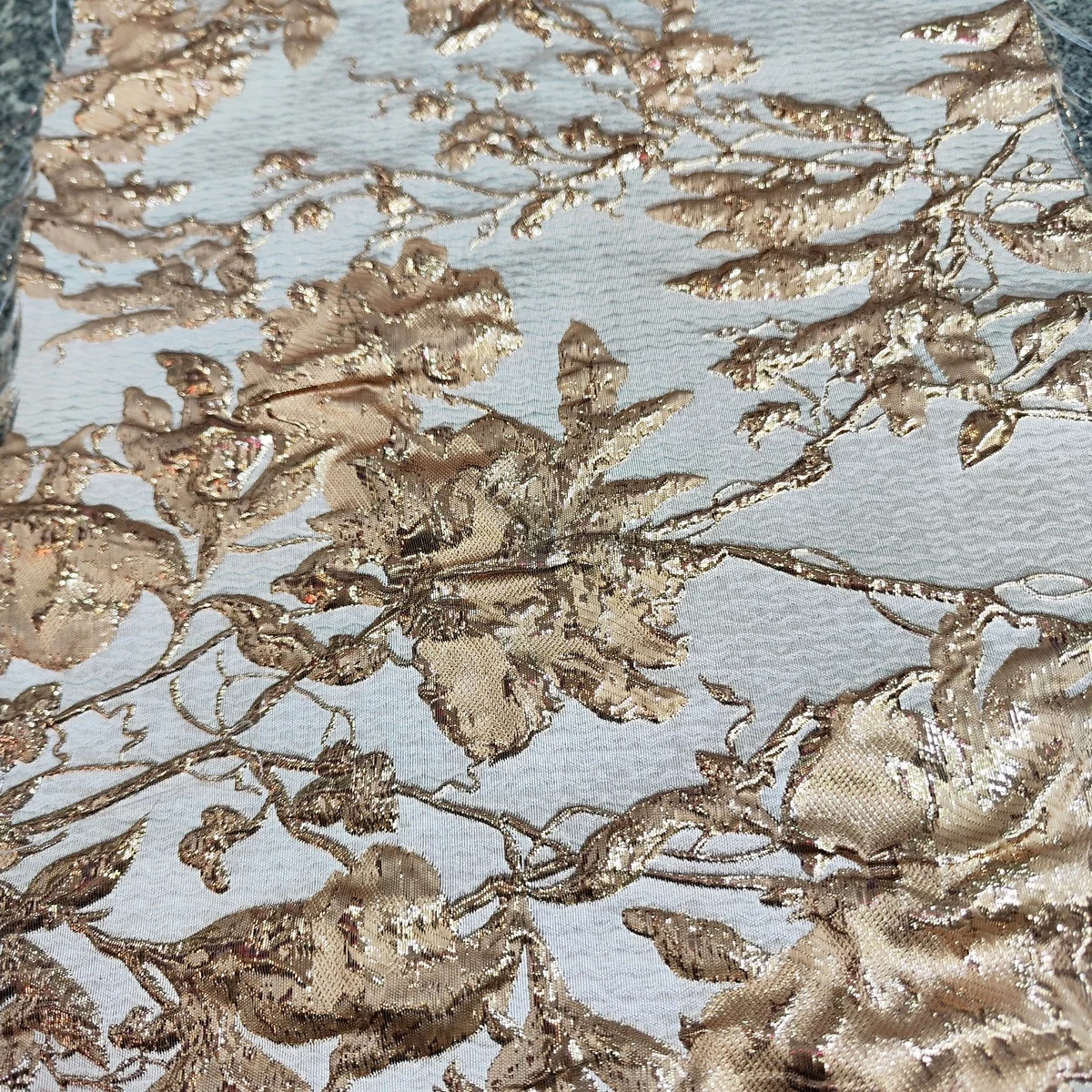 Latest Beauty Gold French Jacquard Lace Fabric 2024 High Quality African Nigerian Brocade Lace Fabric For Party Dress KJK2403
Latest Beauty Gold French Jacquard Lace Fabric 2024 High Quality African Nigerian Brocade Lace Fabric For Party Dress KJK2403