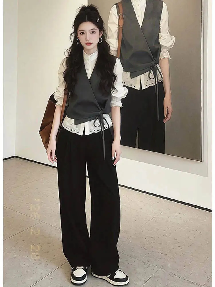 Elegant White Shirt And Vest Set for Women Spring 2026 Belted Sleeveless Two Piece Casual Style Comfortable Fit Summer Fashion
Elegant White Shirt And Vest Set for Women Spring 2026 Belted Sleeveless Two Piece Casual Style Comfortable Fit Summer Fashion