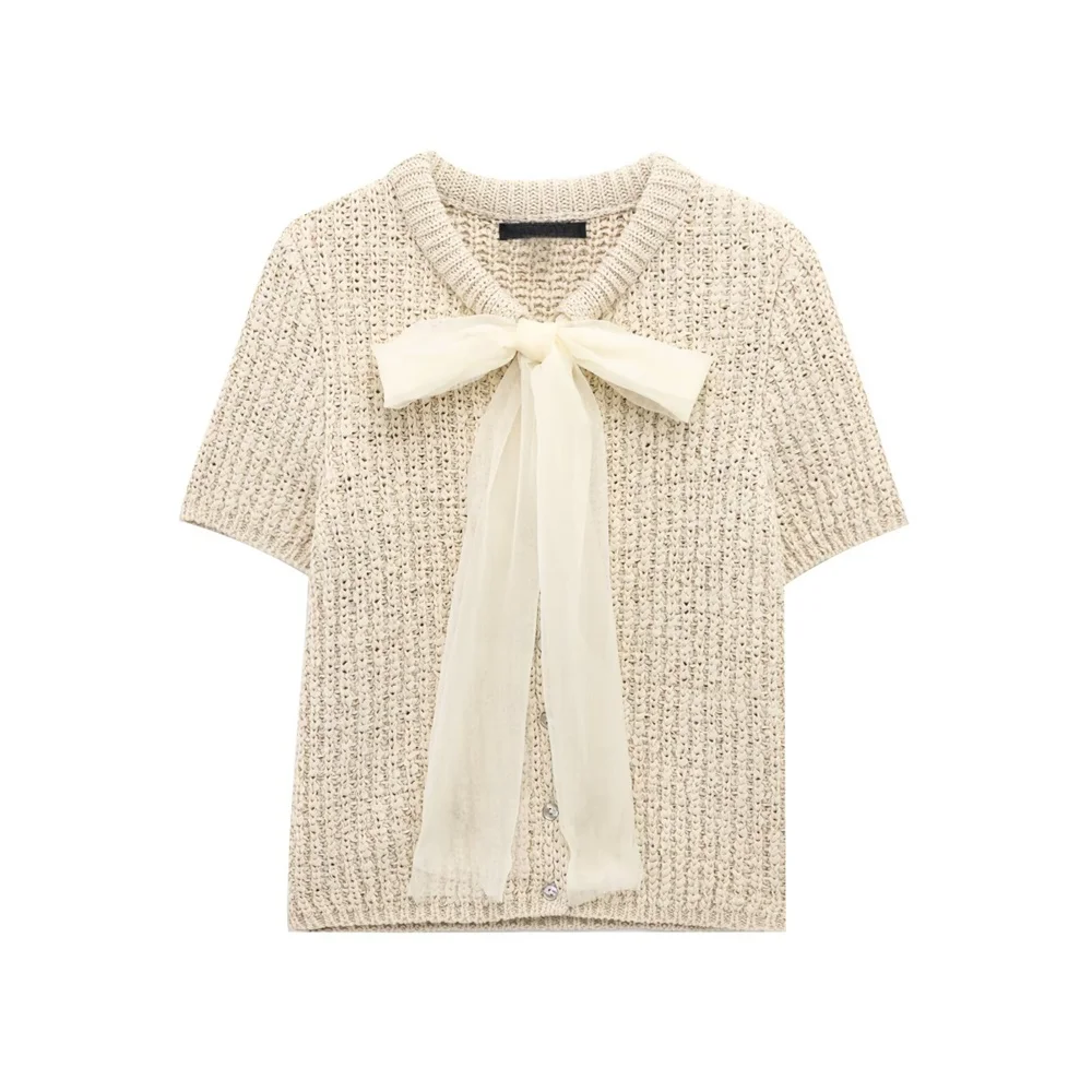 PB&ZA2025 Soft Cozy Elegant Girly Delicate Timeless Charming Beige Knitted Short - Sleeve Top with Bow Detail
PB&ZA2025 Soft Cozy Elegant Girly Delicate Timeless Charming Beige Knitted Short - Sleeve Top with Bow Detail