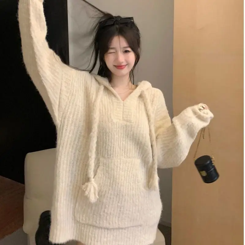 Autumn Winter Women's Sweater 2022 Basic Hooded Sweater Coat Vintage Warm Thick Loose Knitted Sweaters for Women
Autumn Winter Women's Sweater 2022 Basic Hooded Sweater Coat Vintage Warm Thick Loose Knitted Sweaters for Women