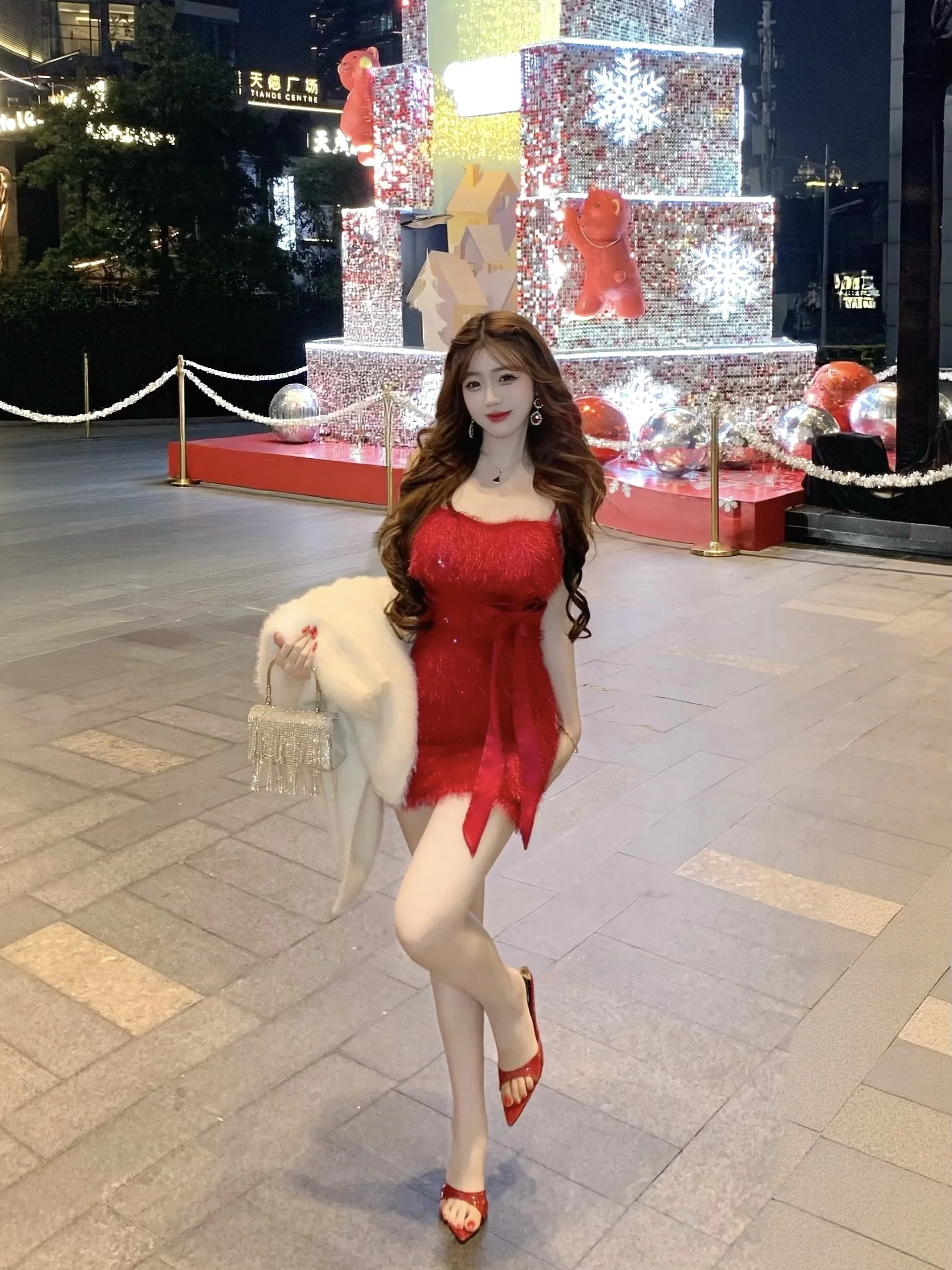 Праздничное платье Cisas Night Aosphere с бахромой и поясом на талии, осень-зима 2025, красивое, с длинными рукавами, V-образным вырезом...
Праздничное платье Cisas Night Aosphere с бахромой и поясом на талии, осень-зима 2025, красивое, с длинными рукавами, V-образным вырезом...