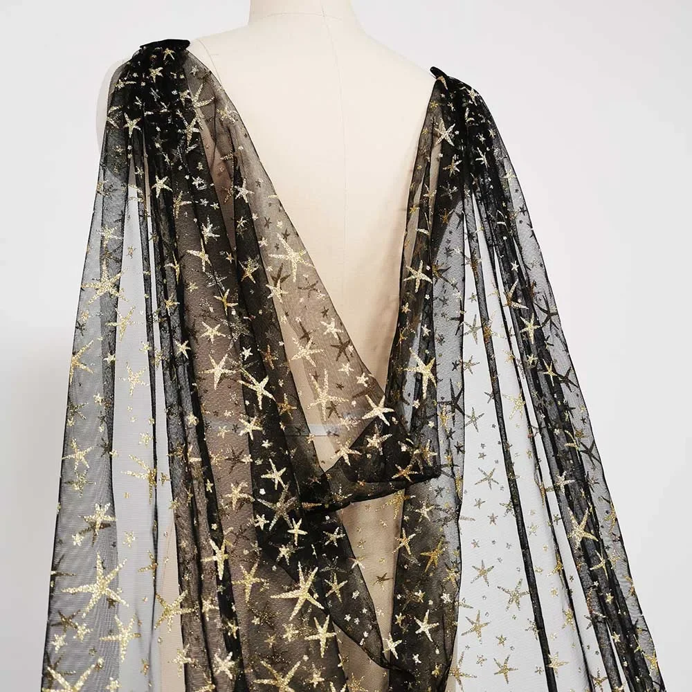 Hochzeitsbezug aus schwarzen Tulpen, goldenen Sternen, 3-Meter lange Brautnadel, mit Pin, Schulterschleier, Hochzeitsaccessoires
Hochzeitsbezug aus schwarzen Tulpen, goldenen Sternen, 3-Meter lange Brautnadel, mit Pin, Schulterschleier, Hochzeitsaccessoires