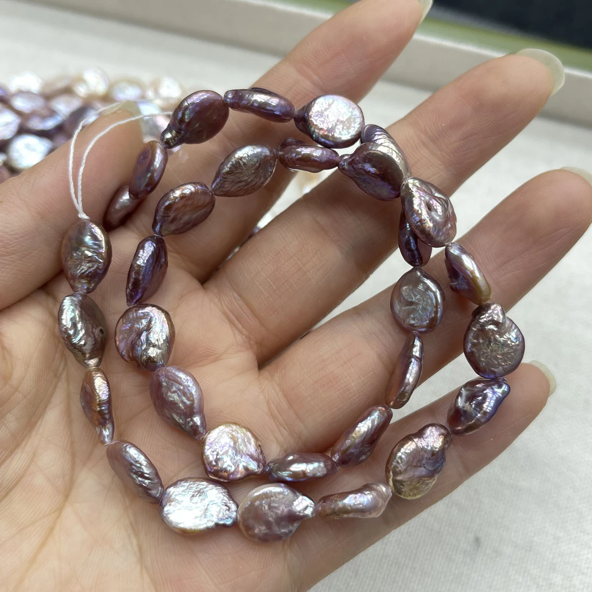 10-11mm Baroque Button Pearls Colored Natural Freshwater Pearl Semi-Finished Beads for Jewelry Making DIY Necklace Accessories
10-11mm Baroque Button Pearls Colored Natural Freshwater Pearl Semi-Finished Beads for Jewelry Making DIY Necklace Accessories