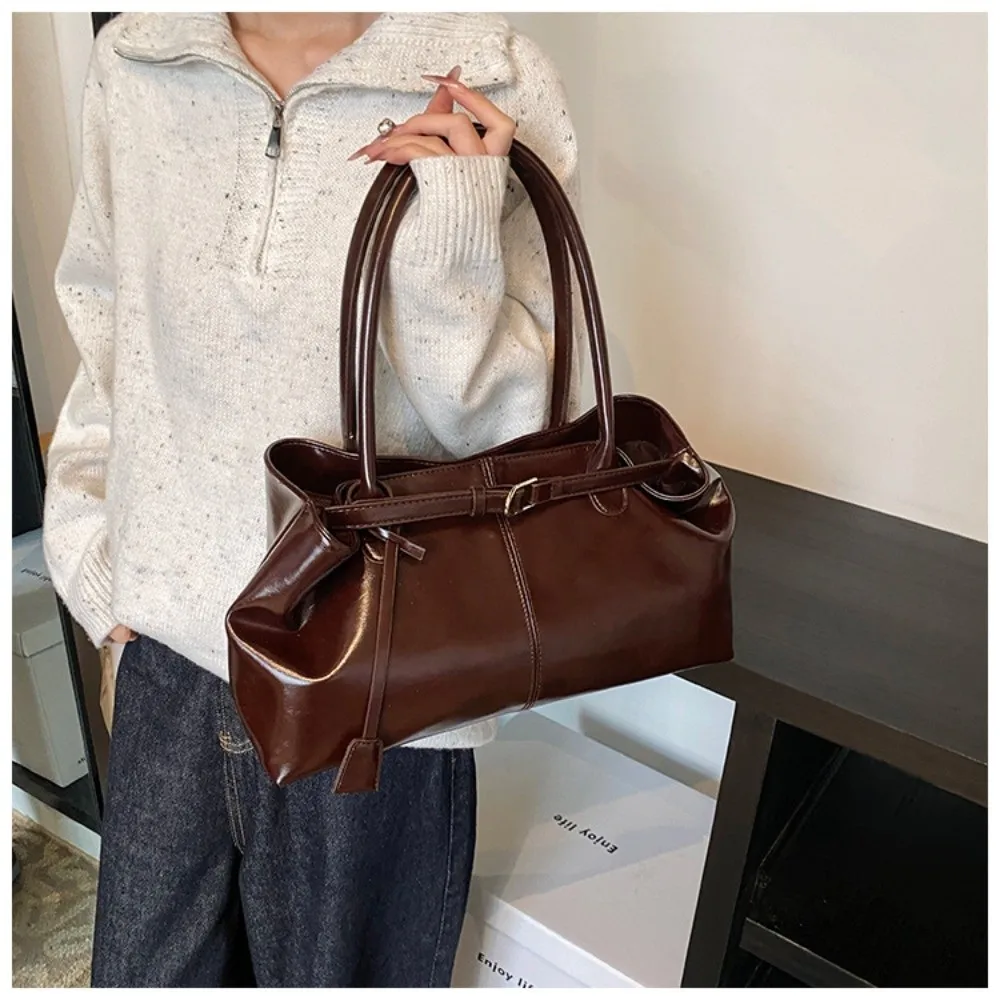 Модная масляная сумка из искусственной кожи, большая вместительная повседневная сумка-тоут, многофункциональная женская сумка подмышками 
Модная масляная сумка из искусственной кожи, большая вместительная повседневная сумка-тоут, многофункциональная женская сумка подмышками