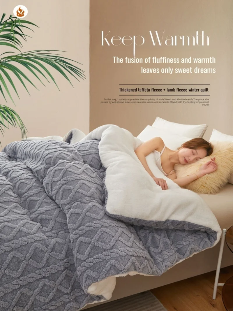 Thickened warm flannel quilt, moisture-absorbing and heat-storing, extremely thick thermal insulatio
Thickened warm flannel quilt, moisture-absorbing and heat-storing, extremely thick thermal insulatio