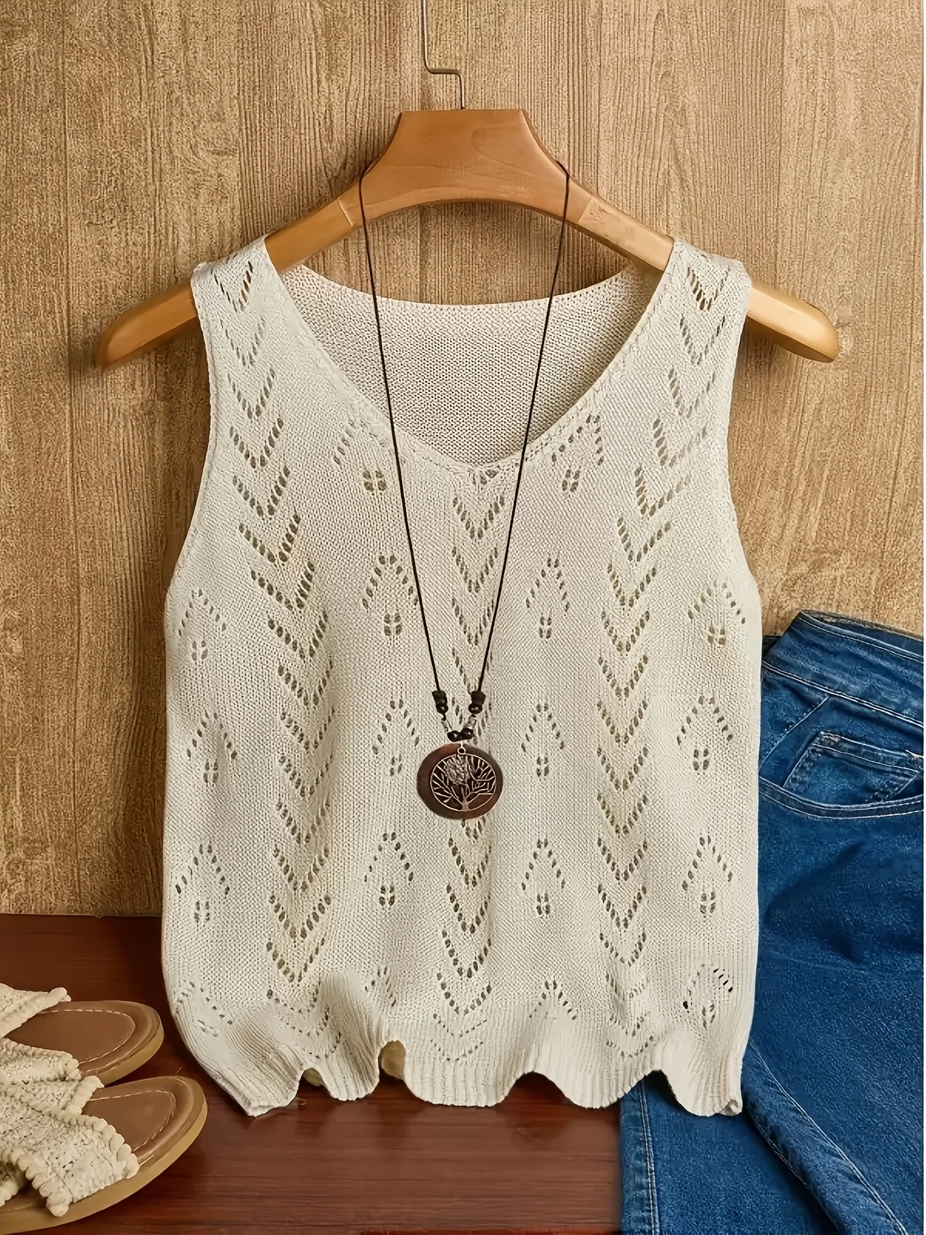Women's Hollow-Out Knit Solid Color Sleeveless Top, Elegant, Spring/Summer Style (Excluding Necklace)
Women's Hollow-Out Knit Solid Color Sleeveless Top, Elegant, Spring/Summer Style (Excluding Necklace)