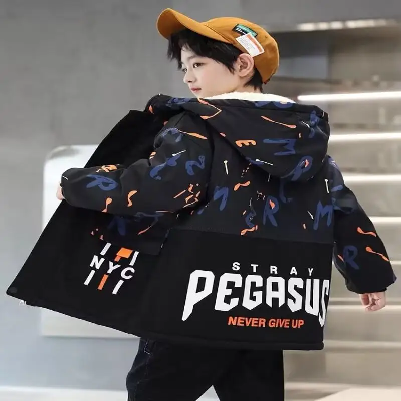 Boys' Winter Coat 2025 New Style Middle University Children's Wear Boys' Winter Plush Cotton Coat Cotton Coat Cartoon Casual Hot
Boys' Winter Coat 2025 New Style Middle University Children's Wear Boys' Winter Plush Cotton Coat Cotton Coat Cartoon Casual Hot