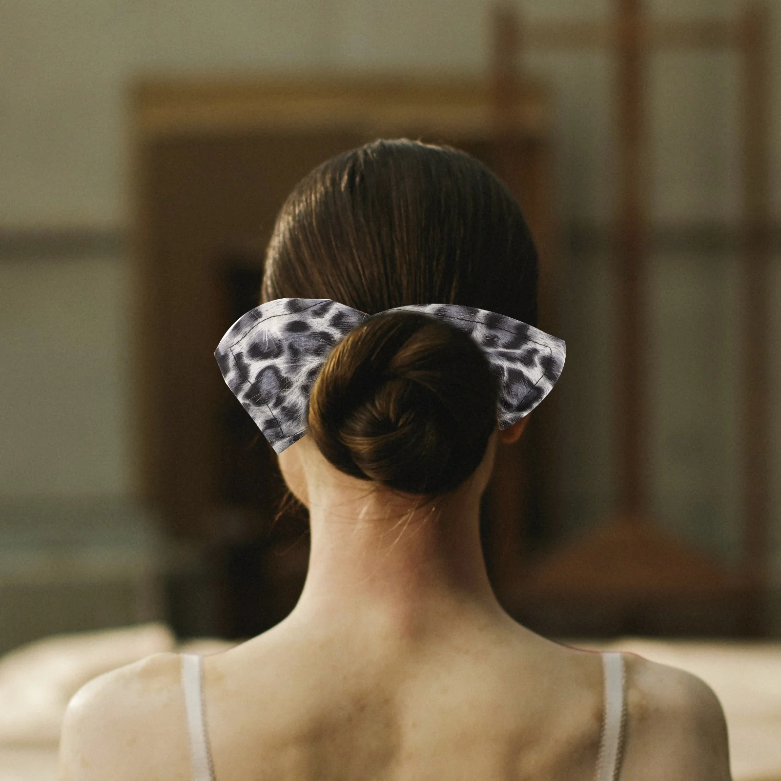 2 шт., создатель булочек для волос с леопардовым принтом, элегантные ленивые бигуди для женщин, легкий формирователь прически, инструмент для укладки пончиков для вечеринки, йоги, ежедневные
2 шт., создатель булочек для волос с леопардовым принтом, элегантные ленивые бигуди для женщин, легкий формирователь прически, инструмент для укладки пончиков для вечеринки, йоги, ежедневные