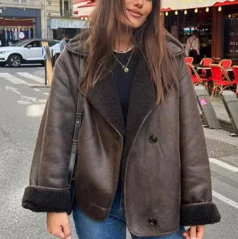 2024 Autumn Winter Women's Retro Hairy Coat Flip Collar Loose Fur One Piece Top
2024 Autumn Winter Women's Retro Hairy Coat Flip Collar Loose Fur One Piece Top