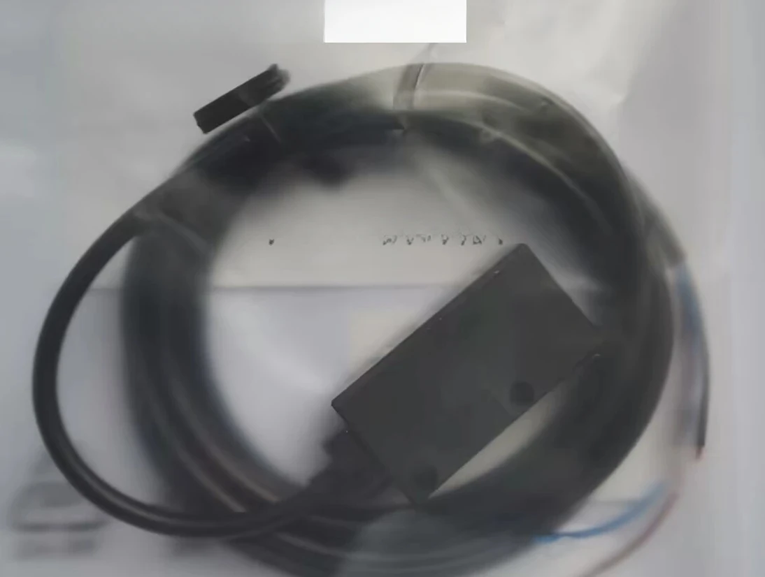 Thru-beam photoelectric switch E3S-AR61, AR41, AR16, AR31, AR21, AT66, AT86, AD12, AT11
Thru-beam photoelectric switch E3S-AR61, AR41, AR16, AR31, AR21, AT66, AT86, AD12, AT11
