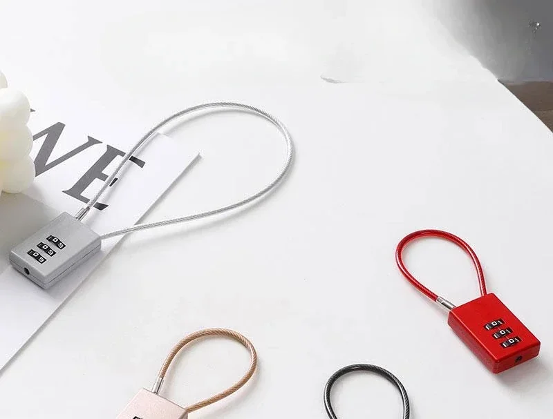 combination lock, padlock, small locker, suitcase, steel wire dormitory cabinet, lock head with key.
combination lock, padlock, small locker, suitcase, steel wire dormitory cabinet, lock head with key.