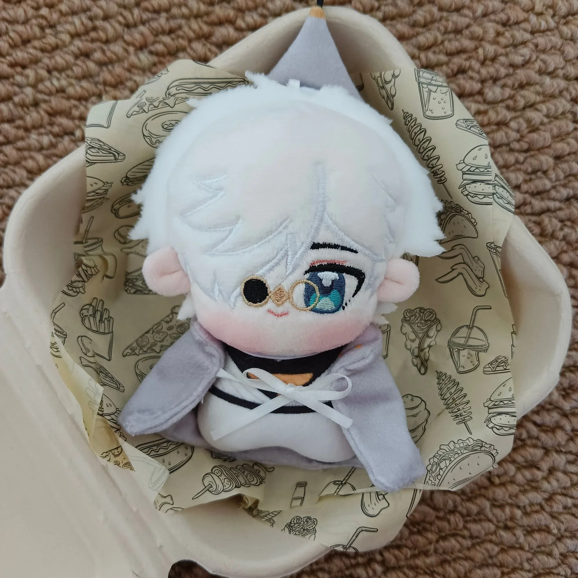 Witch Hat Atelier Qifrey Plush Toy White Hair Monocle Stuffed Doll Soft Fluffy Anime Keychain for Backpack Decor Gift Girl Fans
Witch Hat Atelier Qifrey Plush Toy White Hair Monocle Stuffed Doll Soft Fluffy Anime Keychain for Backpack Decor Gift Girl Fans
