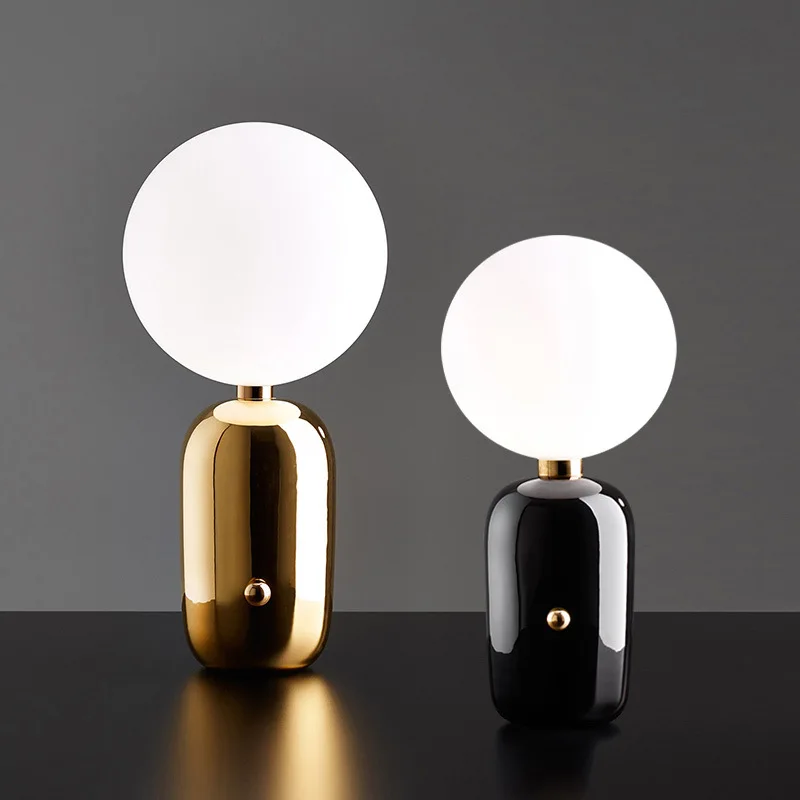 Nordic Design Modern Creative Bedroom Bedside Metal Ball Lamp Golden Table Lamp Simple Fashion Study Living Room Glass Lighting
Nordic Design Modern Creative Bedroom Bedside Metal Ball Lamp Golden Table Lamp Simple Fashion Study Living Room Glass Lighting
