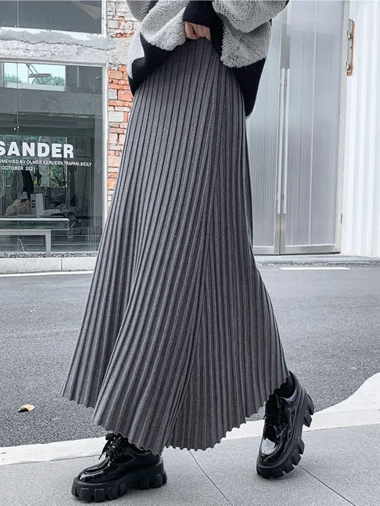 Autumn Winter Women's Long Skirt High Waist Knitted A-line Pleated Skirt Ladies Elegant Solid Gray Loose Casual Skirts for Women
Autumn Winter Women's Long Skirt High Waist Knitted A-line Pleated Skirt Ladies Elegant Solid Gray Loose Casual Skirts for Women