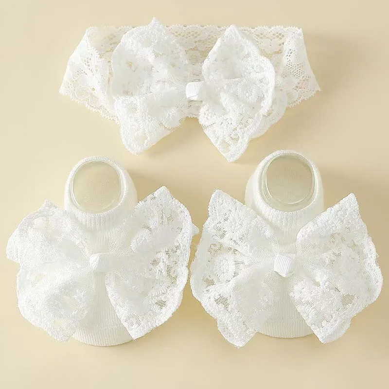 Детские белые носки и повязка на голову, 2 шт./компл., обувь для крещения новорожденных, дня рождения, кружевные короткие носки с большим бантом, осенние носки с повязкой для волос принцессы
Детские белые носки и повязка на голову, 2 шт./компл., обувь для крещения новорожденных, дня рождения, кружевные короткие носки с большим бантом, осенние носки с повязкой для волос принцессы