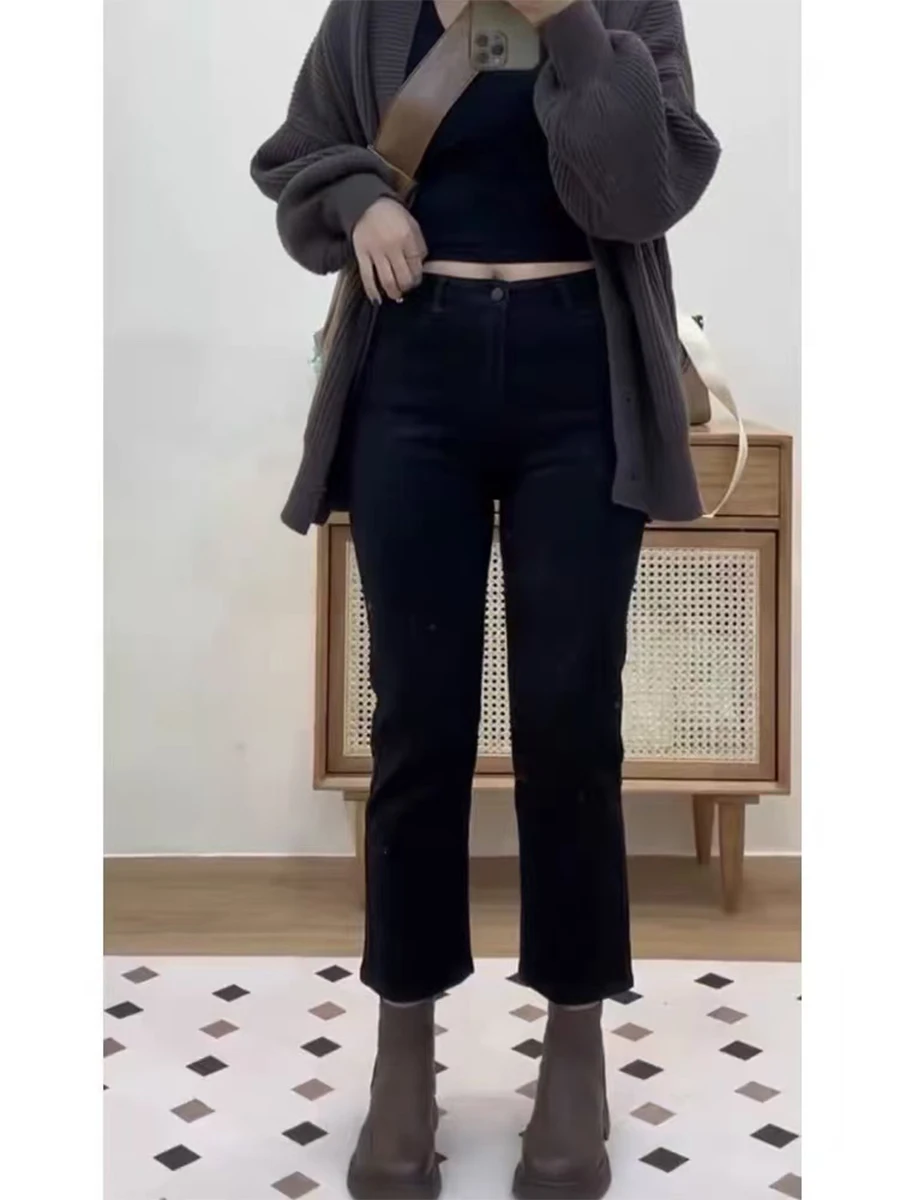 Женские эластичные джинсовые джинсы с высокой талией, большие размеры, осень-зима, прямые брюки для похудения, повседневные брюки с девятью трубкой
Женские эластичные джинсовые джинсы с высокой талией, большие размеры, осень-зима, прямые брюки для похудения, повседневные брюки с девятью трубкой