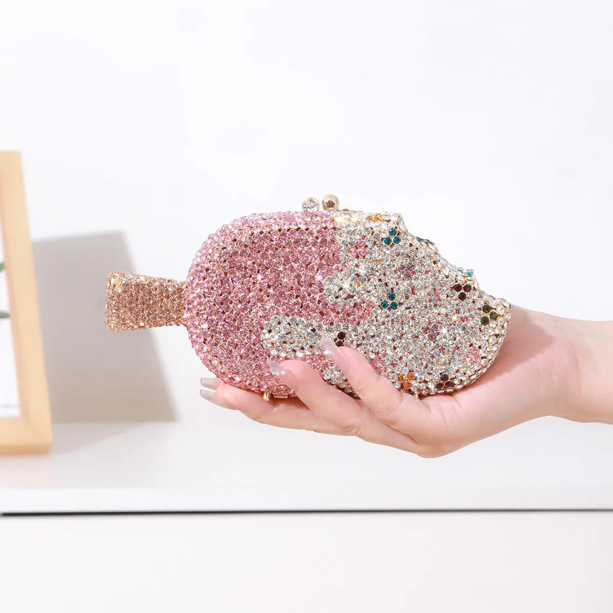 Popsicle Ice Cream Full Diamond Bag Metal Diamond Dinner Banquet Clutch Dress Women's Bolsos De Mujer De Lujo Borse Paglia Donna
Popsicle Ice Cream Full Diamond Bag Metal Diamond Dinner Banquet Clutch Dress Women's Bolsos De Mujer De Lujo Borse Paglia Donna