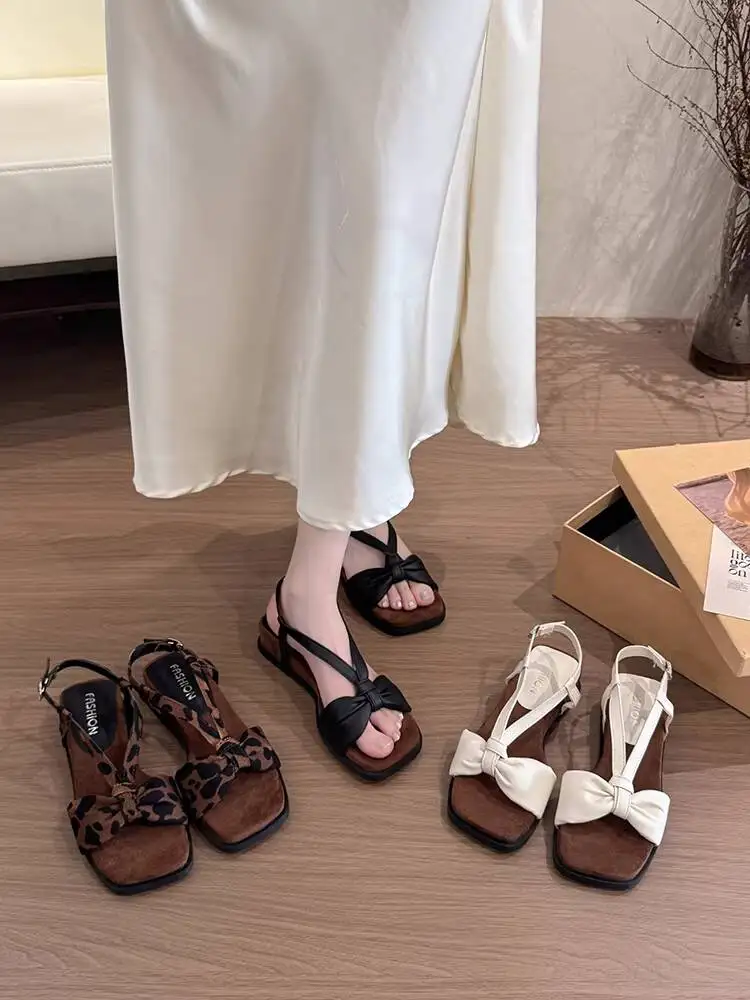 High Heels Summer 2026 New Fashion Buckle Open Toe High Heel Sandals Women Comfort Simplicity Stilettos Sandalias De Mujer
High Heels Summer 2026 New Fashion Buckle Open Toe High Heel Sandals Women Comfort Simplicity Stilettos Sandalias De Mujer
