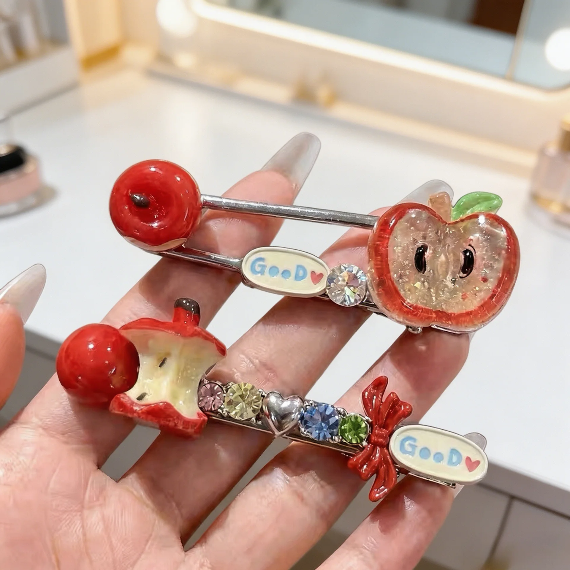 New Cartoon Apple Bowknot Rhinestone Hairpin Sweet Girly Side Bang Hairpin Cute Headwear Hairpin A Cute Apple Hairpin For Girls
New Cartoon Apple Bowknot Rhinestone Hairpin Sweet Girly Side Bang Hairpin Cute Headwear Hairpin A Cute Apple Hairpin For Girls