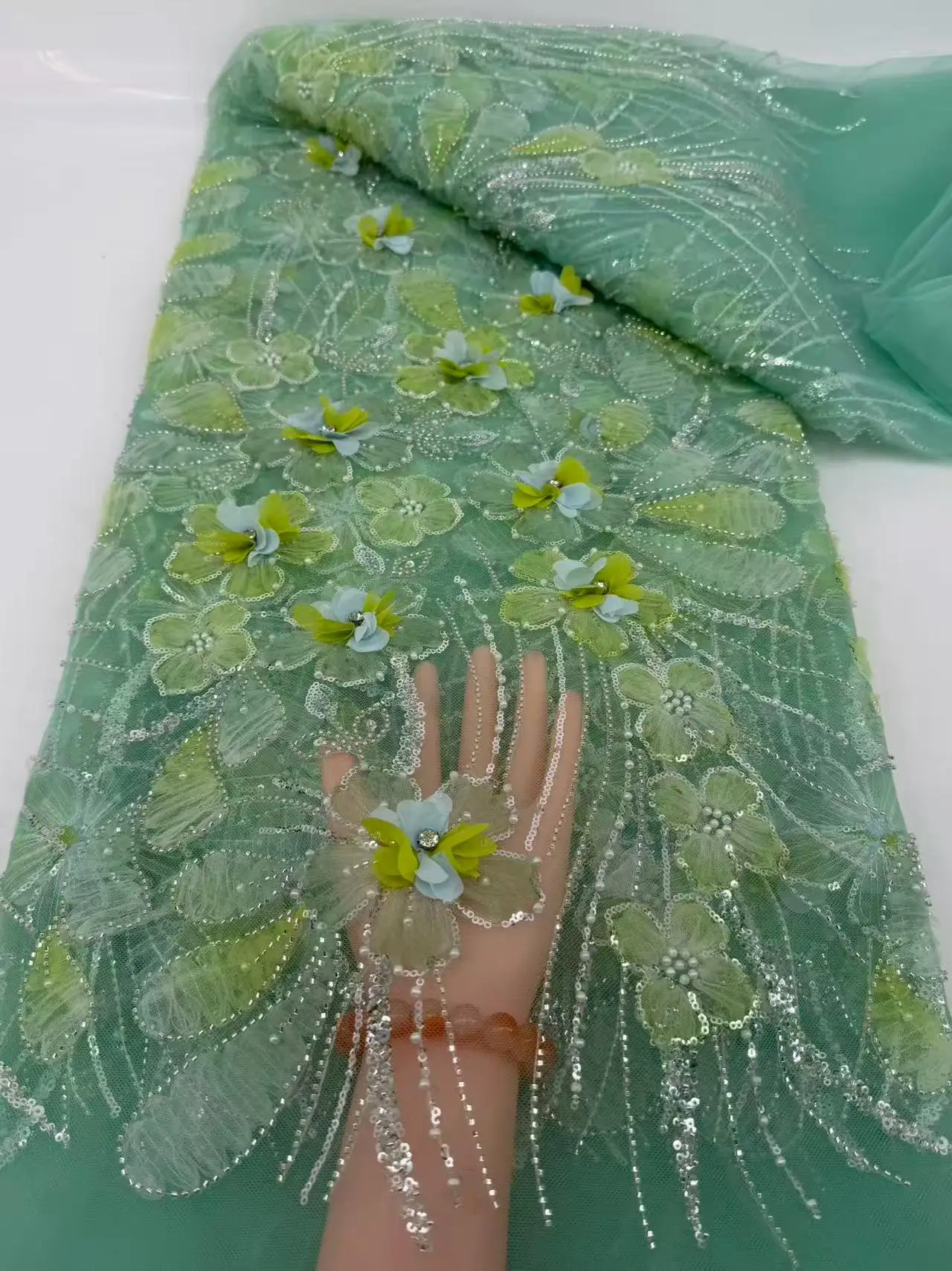 African Lace Fabric 2026 French 3D Flower Green Sequins Embroidery Beads Tulle 5 Yards High Quality for Party Dress
African Lace Fabric 2026 French 3D Flower Green Sequins Embroidery Beads Tulle 5 Yards High Quality for Party Dress