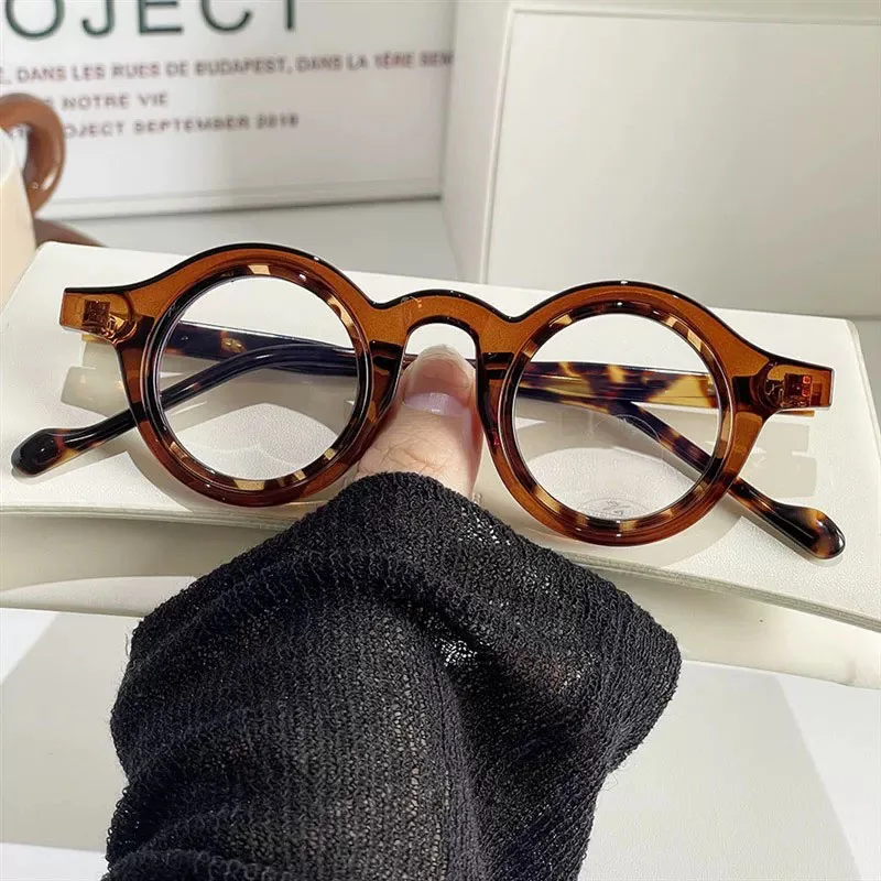 y2k Vintage Luxury Brand Design Round Optical Glasses Small Frame Women For Men Steampunk Computer Classic Myopia Eyewear Frames
y2k Vintage Luxury Brand Design Round Optical Glasses Small Frame Women For Men Steampunk Computer Classic Myopia Eyewear Frames