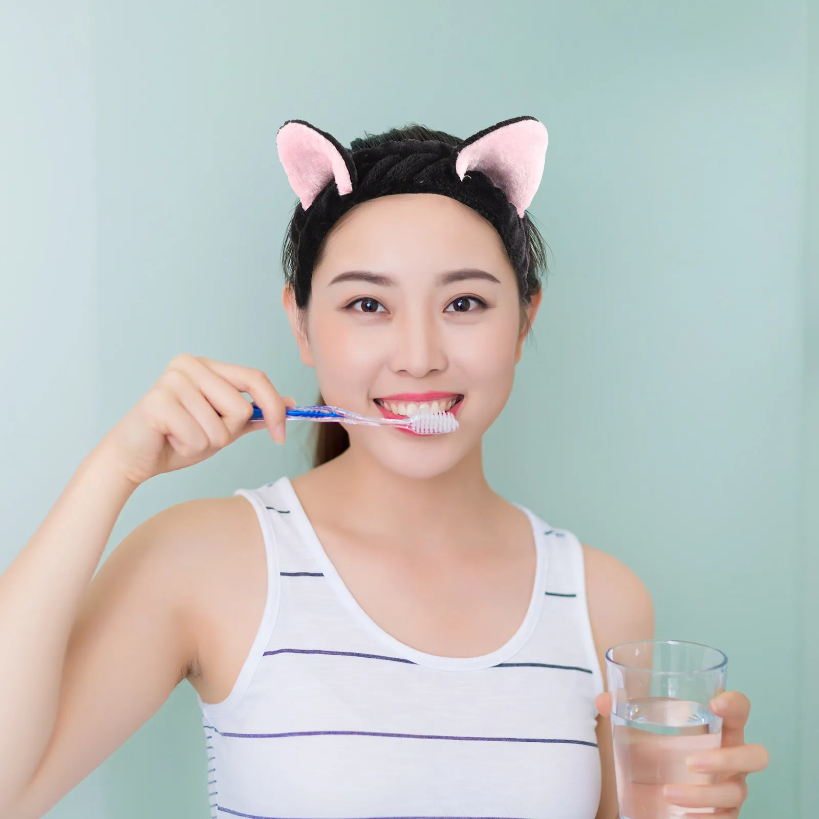 Cat Ears Headband for Women Soft Stretchable Skin Care Makeup Face Washing Spa Hairband Cute Animal Ear Design Black
Cat Ears Headband for Women Soft Stretchable Skin Care Makeup Face Washing Spa Hairband Cute Animal Ear Design Black