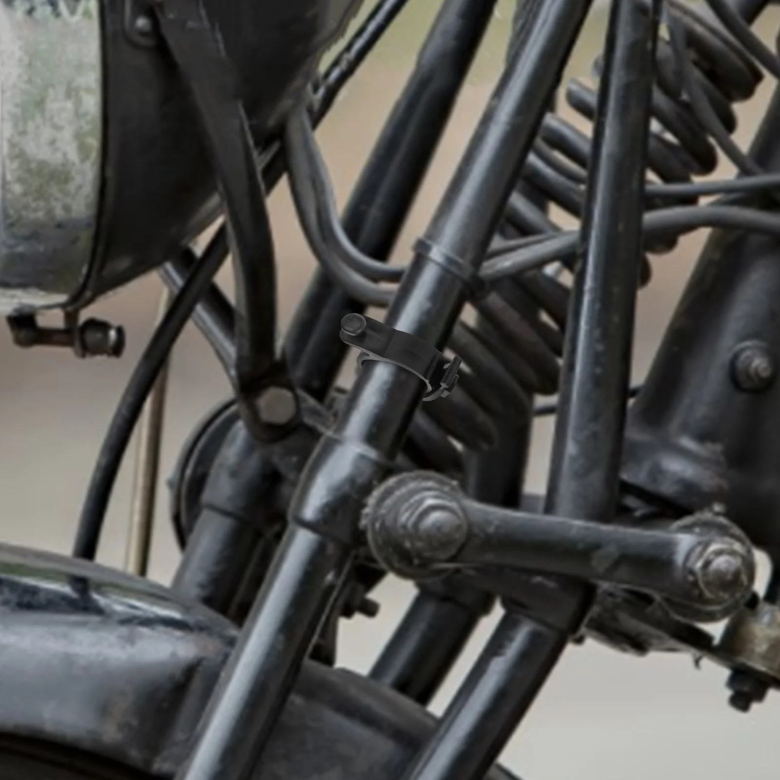 4Pcs Motorcycle Headlight Rubber Straps Universal Fit Dirt Bike Mounting Bracket Vibration Resistant Waterproof Dustproof Easy
4Pcs Motorcycle Headlight Rubber Straps Universal Fit Dirt Bike Mounting Bracket Vibration Resistant Waterproof Dustproof Easy