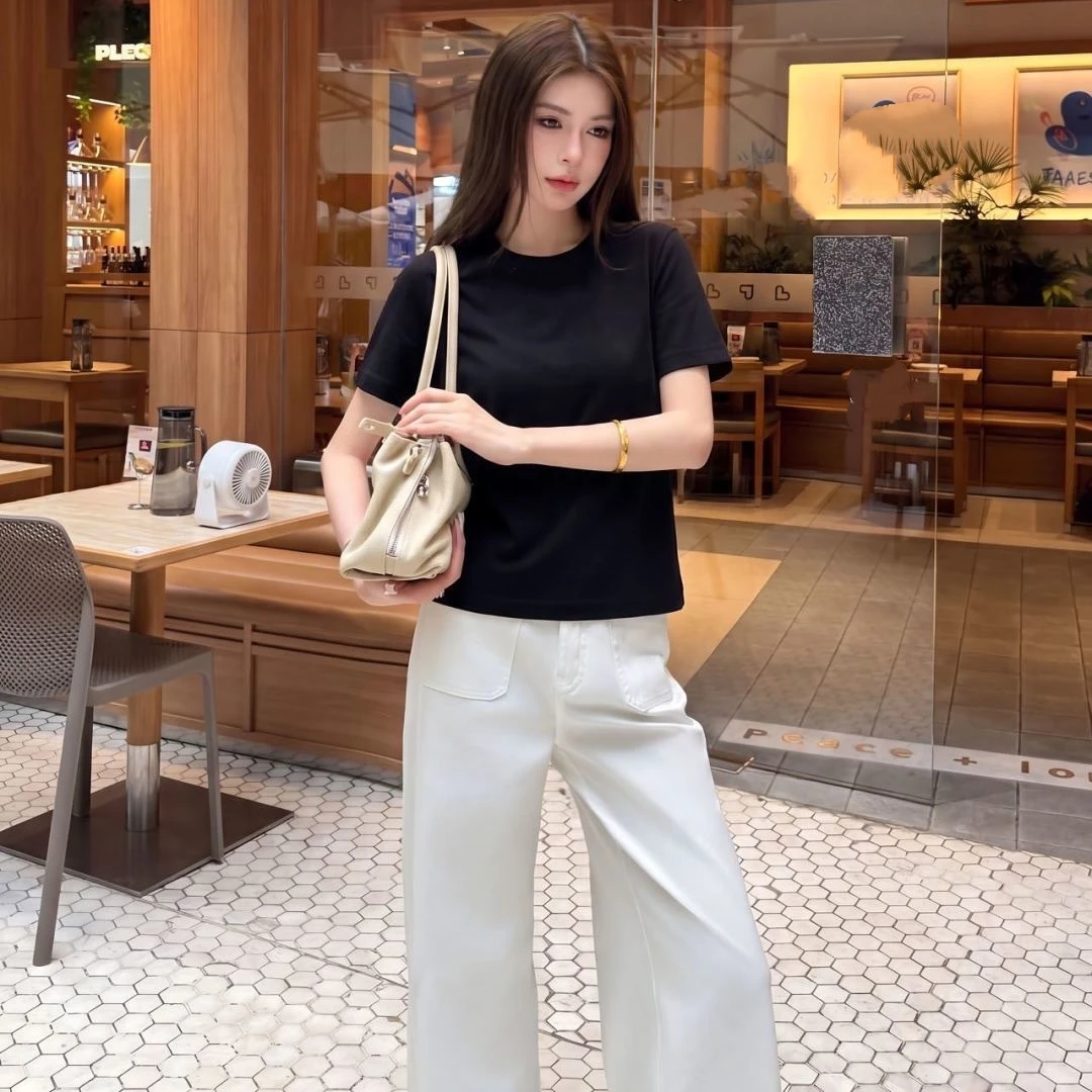 High-End Women's Fashion round Neck Color Slim Fit Short Sleeve T-Shirt Versatile Top for Spring New Arrival
High-End Women's Fashion round Neck Color Slim Fit Short Sleeve T-Shirt Versatile Top for Spring New Arrival