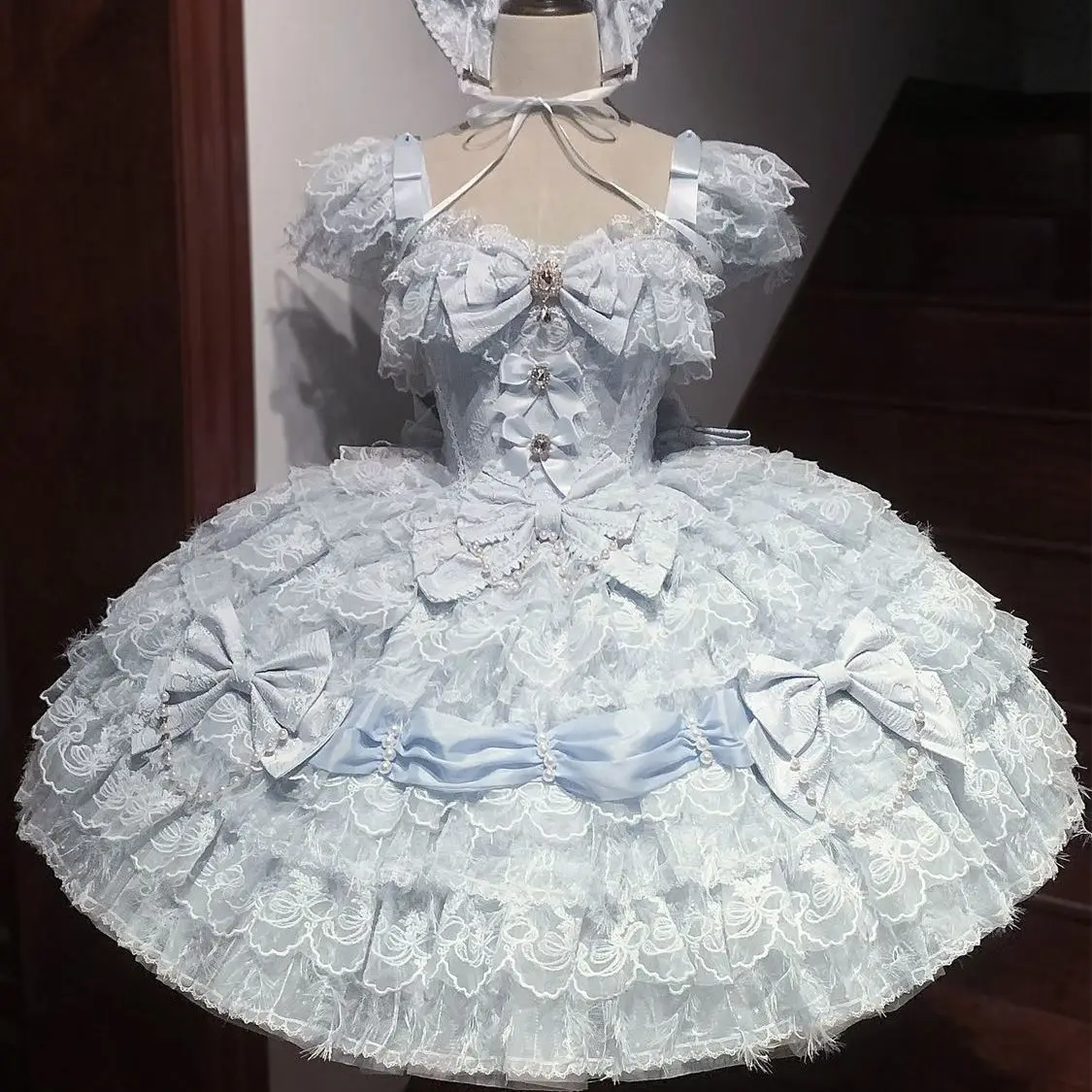 Women Vintage Retro Lolita Dress Gothic Victorian Lace Ruffle Decoration Long Sleeve Sweet Elegant Princess Midi Dress
Women Vintage Retro Lolita Dress Gothic Victorian Lace Ruffle Decoration Long Sleeve Sweet Elegant Princess Midi Dress