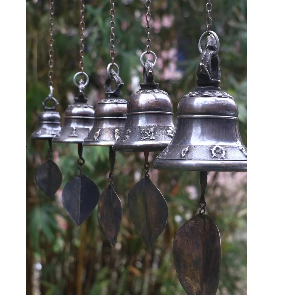 Small Copper Bell Pendant, Handmade Wind Bell, Door Ornament, Welcome the Town House, Bring money and ward off
Small Copper Bell Pendant, Handmade Wind Bell, Door Ornament, Welcome the Town House, Bring money and ward off