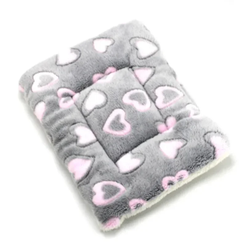 Thickened Pet Soft Fleece Pad Pet Blanket Bed Mat for Puppy Dog Cat Sofa Cushion Keep Warm Sleeping Cover Cushion Home Rug Kot 
Thickened Pet Soft Fleece Pad Pet Blanket Bed Mat for Puppy Dog Cat Sofa Cushion Keep Warm Sleeping Cover Cushion Home Rug Kot