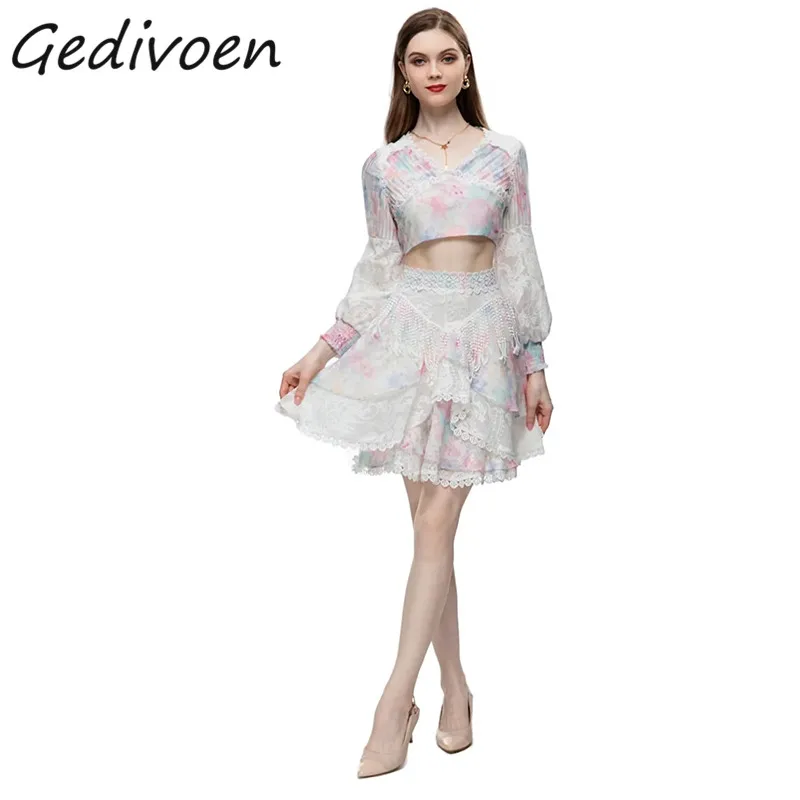 Gedivoen Summer Fashion Runway Vintage Print Skirt Set Women's V-Neck Lace Backless Frenulum Top+ Tassel Ruffles Mini Skirt Suit
Gedivoen Summer Fashion Runway Vintage Print Skirt Set Women's V-Neck Lace Backless Frenulum Top+ Tassel Ruffles Mini Skirt Suit