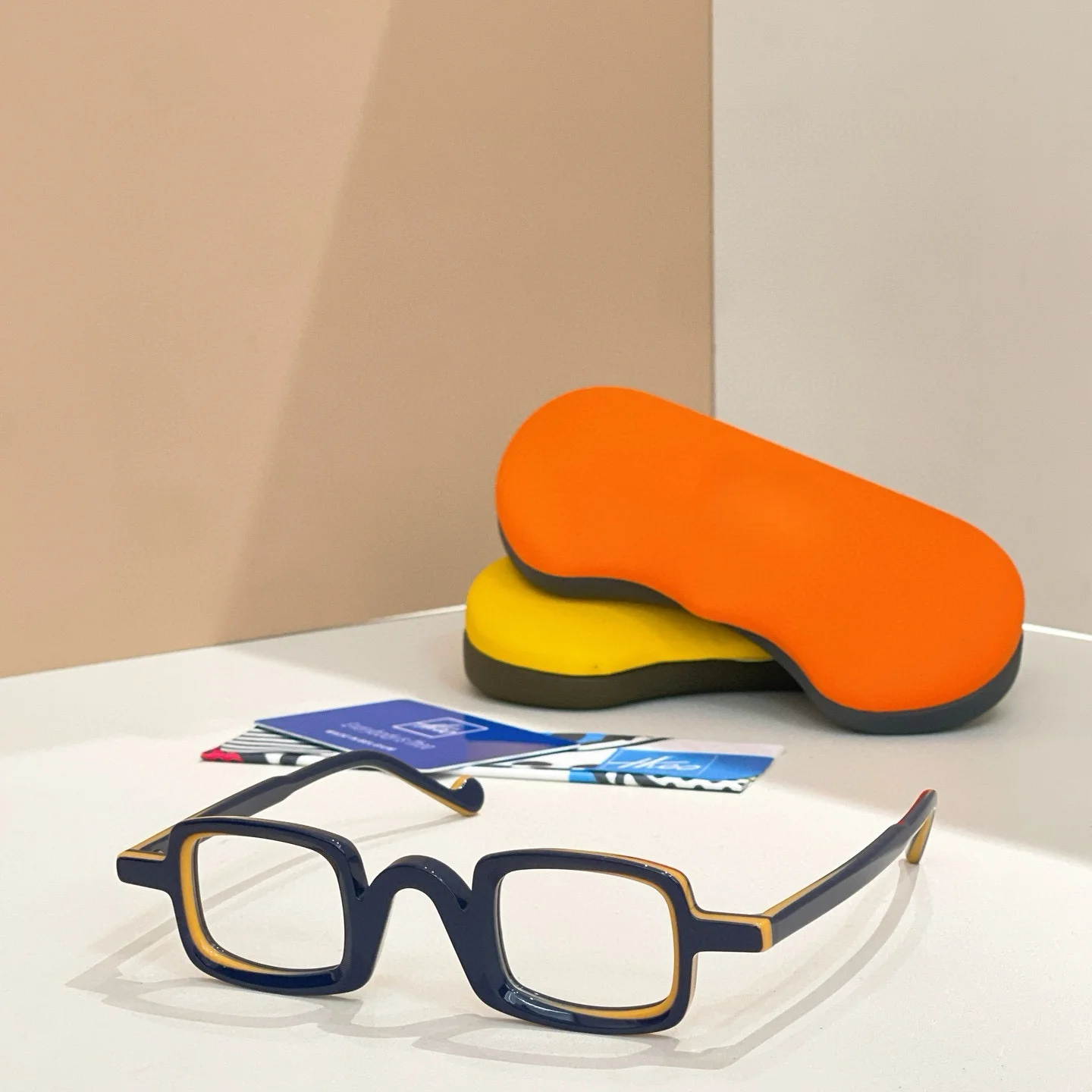 Belight Optical Italy Acetate Handmade Quality Belgium Design Women Men with Case Eyeglasses Eyewear Frame War
Belight Optical Italy Acetate Handmade Quality Belgium Design Women Men with Case Eyeglasses Eyewear Frame War