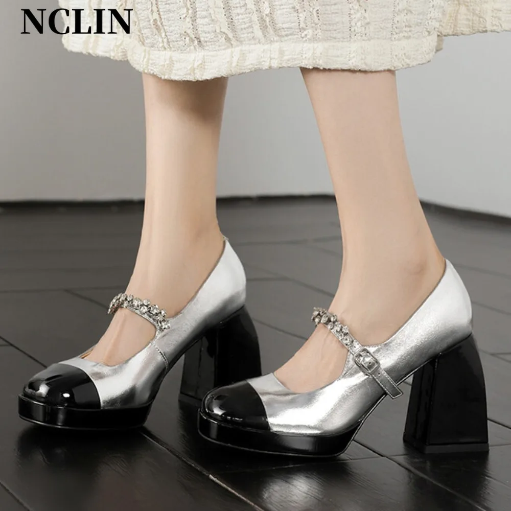 2025 Fashion Shoes for Women Women's High Heels Summer Buckle Strap Office and Career New Metal Decoration High Heels
2025 Fashion Shoes for Women Women's High Heels Summer Buckle Strap Office and Career New Metal Decoration High Heels